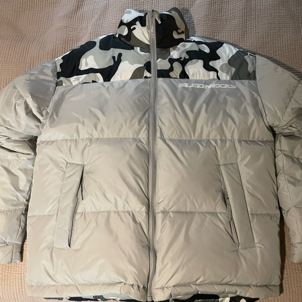 Grey Puffer Jacket with Camouflage Yoke